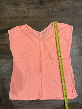 LOFT neon Coral V-Neck Short Sleeve Tee Size Medium